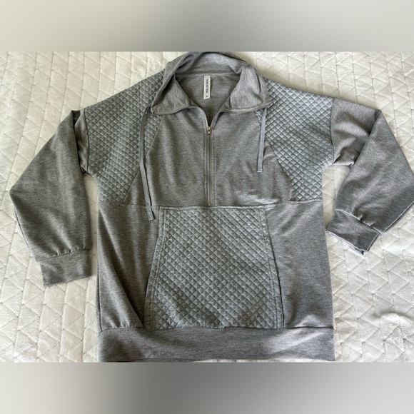 Tickled Teal | Grey Half Zip Pullover | Hoodie Pocket & Quilted Detail | Small - Picture 2 of 9